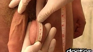 Сладенький парень сдает сперму на анализы в питерской больнице